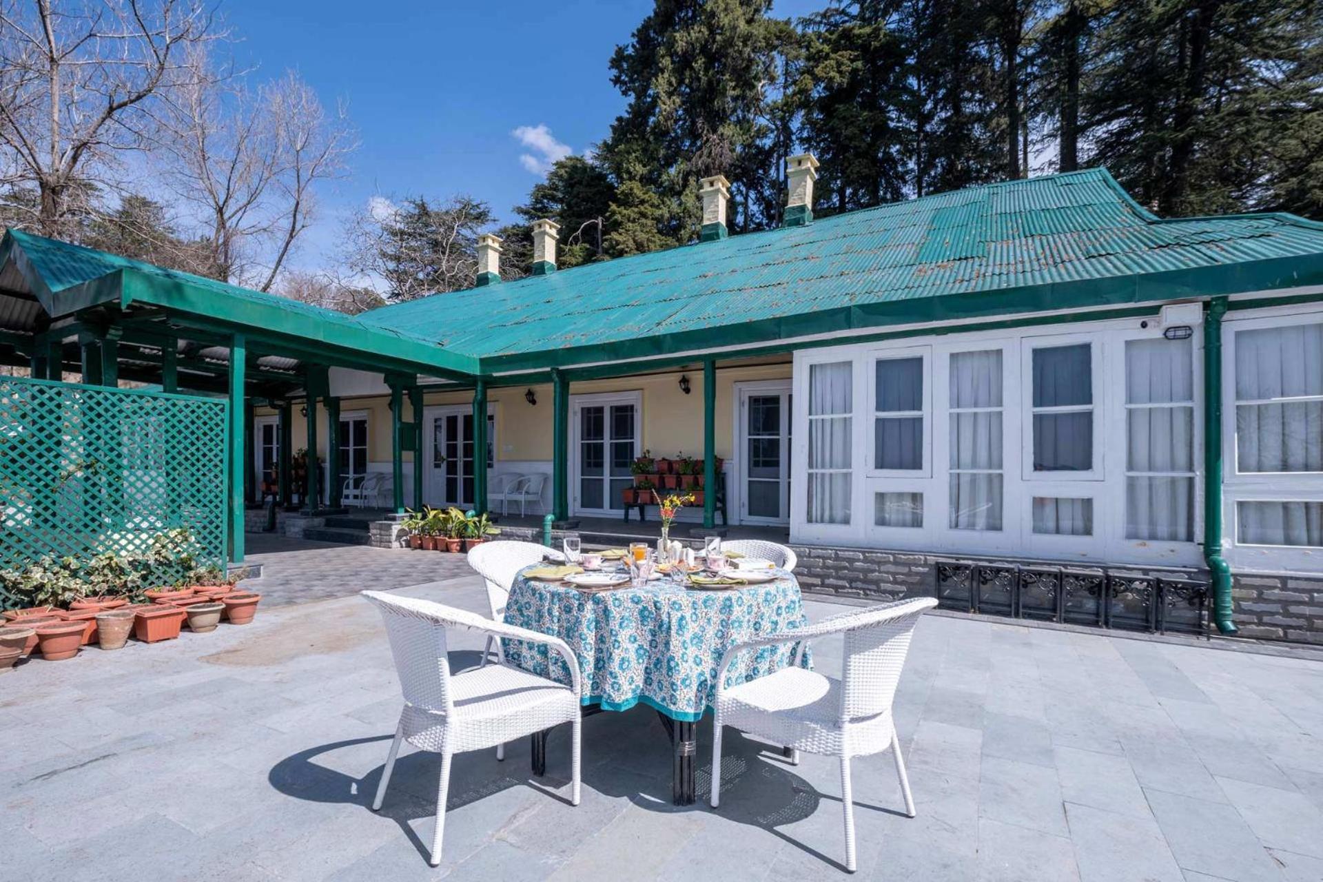 Stayvista At Rose Cottage - Bonfire & Scenic View Shimla Exteriör bild