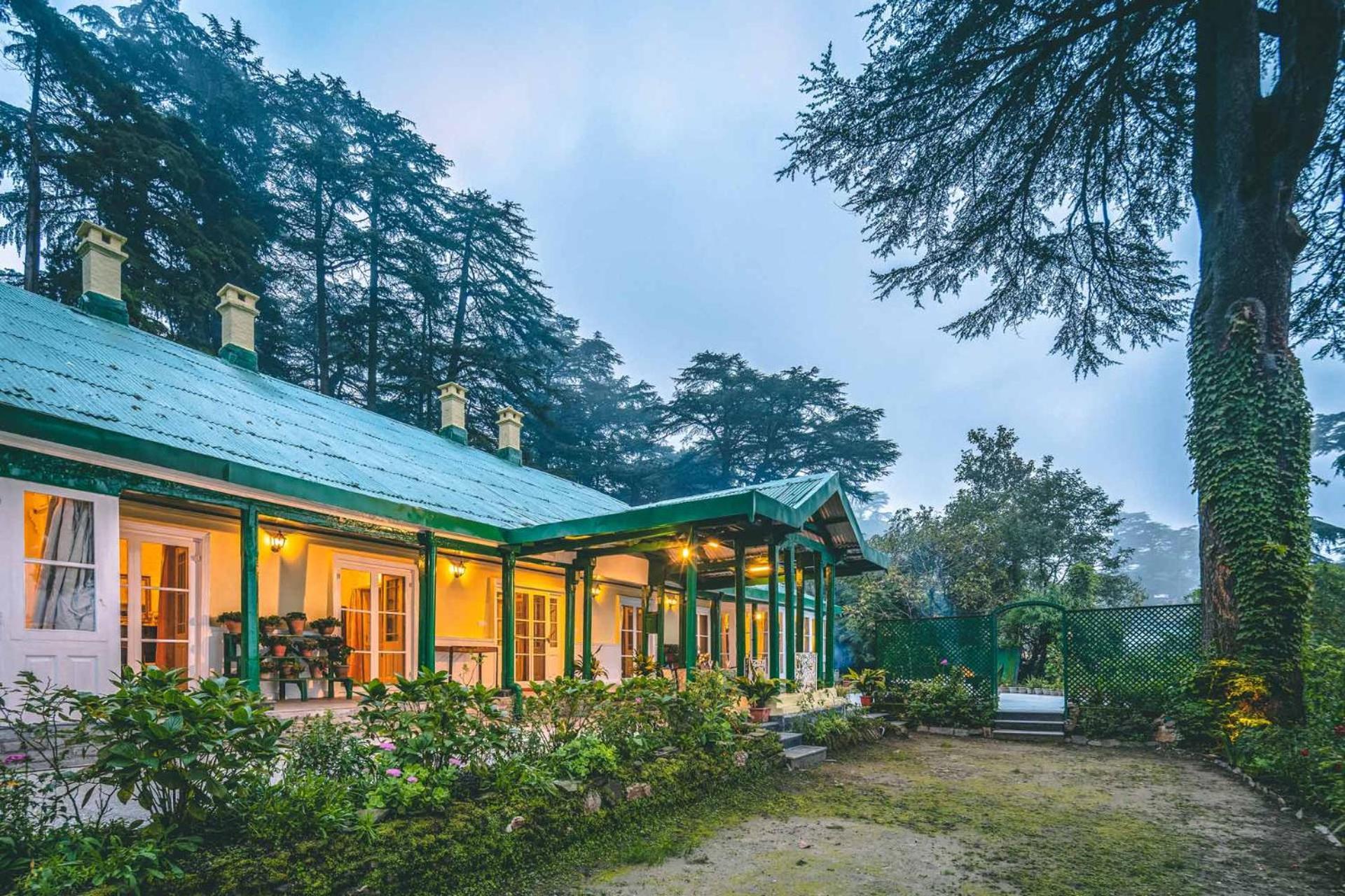 Stayvista At Rose Cottage - Bonfire & Scenic View Shimla Exteriör bild