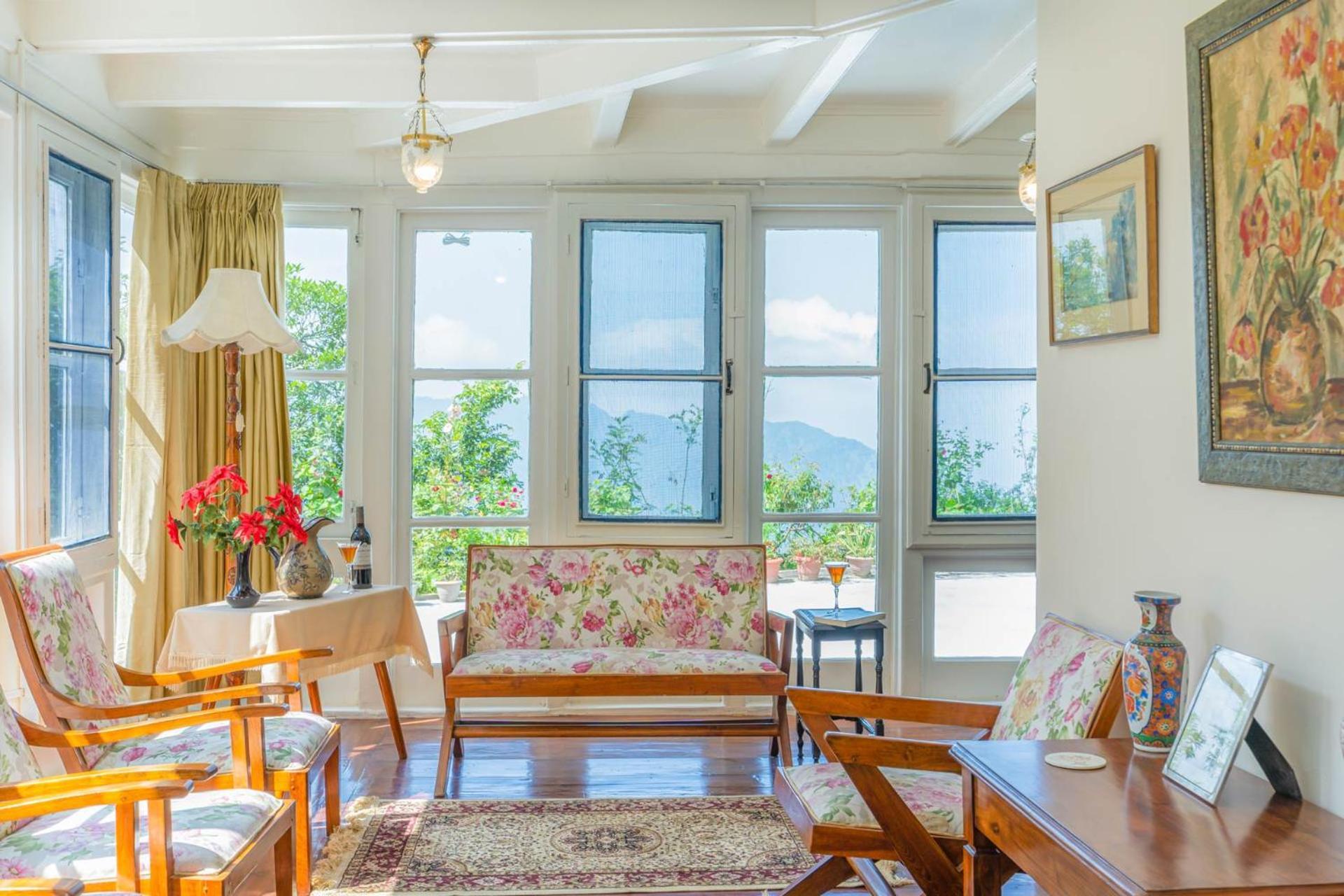 Stayvista At Rose Cottage - Bonfire & Scenic View Shimla Exteriör bild