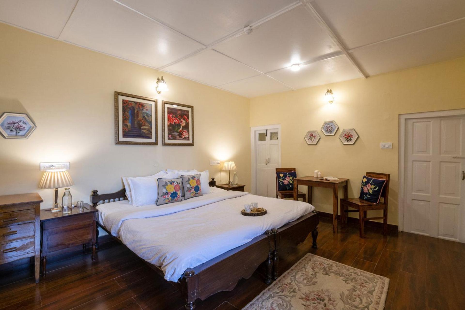 Stayvista At Rose Cottage - Bonfire & Scenic View Shimla Exteriör bild