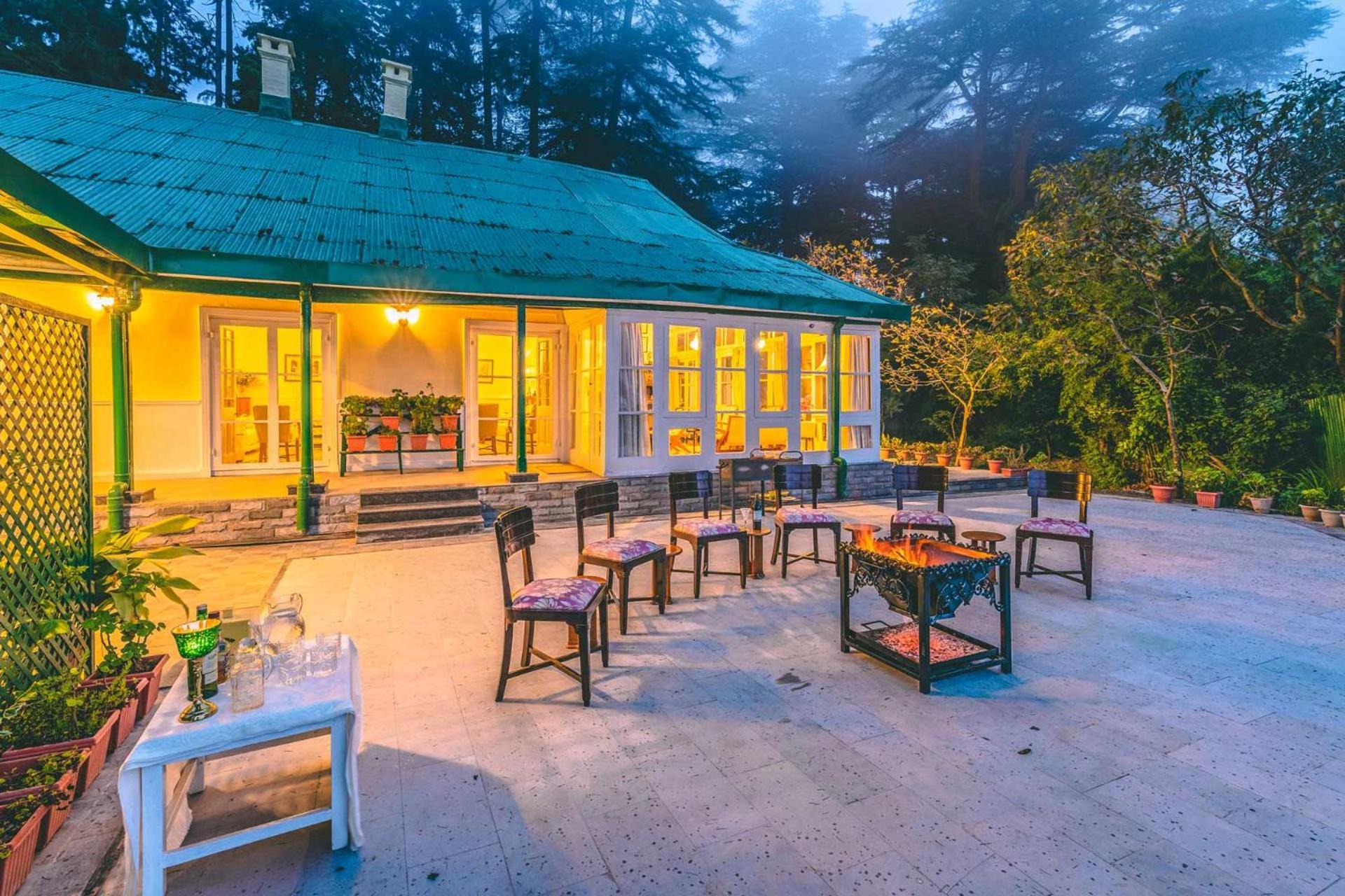 Stayvista At Rose Cottage - Bonfire & Scenic View Shimla Exteriör bild